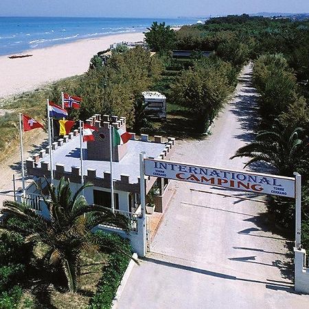International Camping Torre Cerrano Pineto Exteriér fotografie
